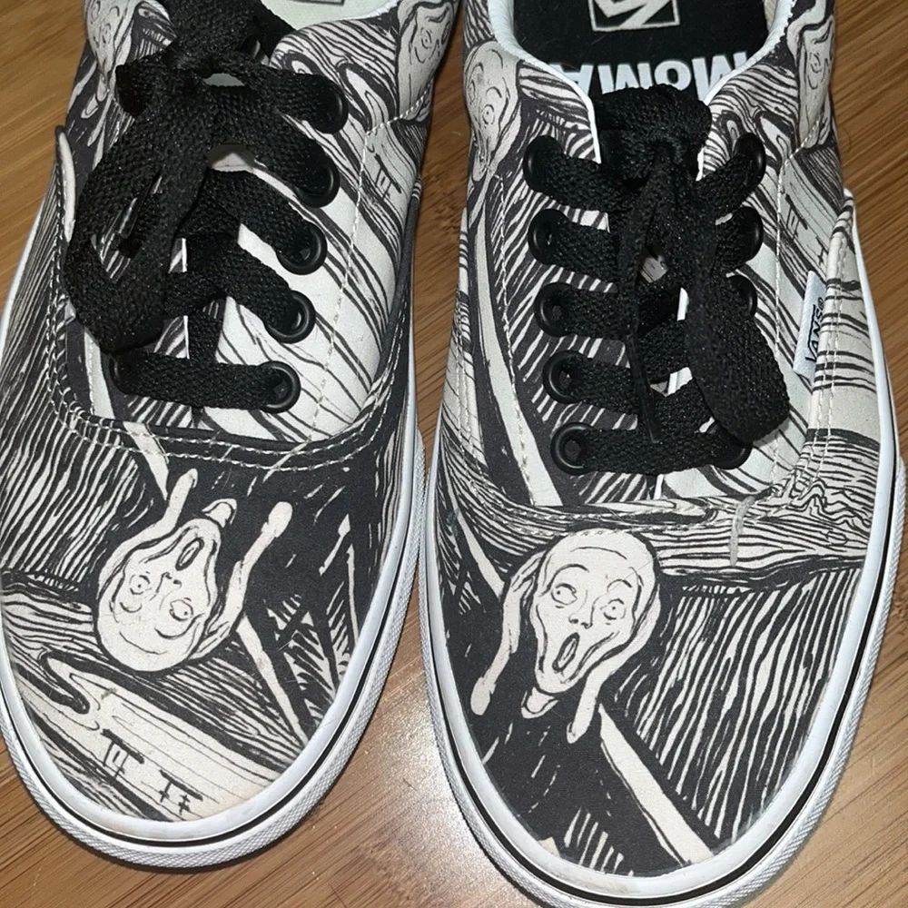 Vans MoMA - Picture 2 of 4